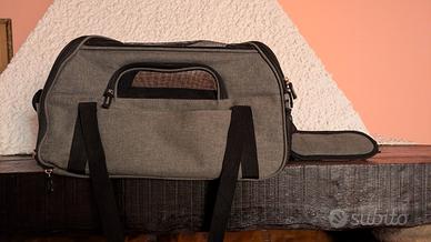 Trasportino per cani piccola taglia o gatti.