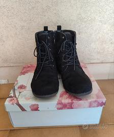 Stivaletto da donna scamosciato