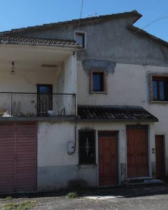 Casa indipendente di 140 m² con 4 locali a Nusco