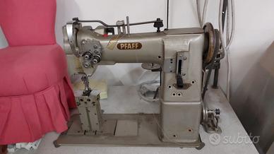 Vecchia macchina da cucire due aghi