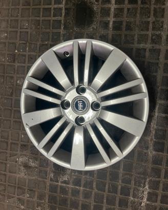 Cerchio in Lega 15" Originale Fiat Grande Punto E