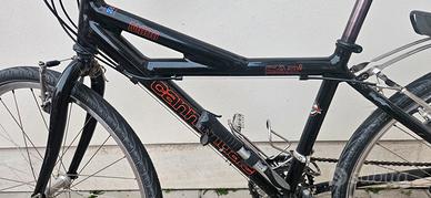 Bici Cannondale Mtb nera ruote da 26