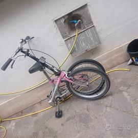 bici pieghevole dahon 3 marce robusta di marca 