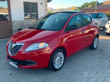 Lancia Ypsilon 1.2 69 CV Platinum 2015 TETTO APRIB