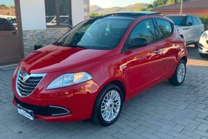 Lancia Ypsilon 1.2 69 CV Platinum 2015 TETTO APRIB