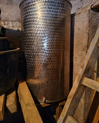 Botte in acciaio inox  500 LT con galleggiante 