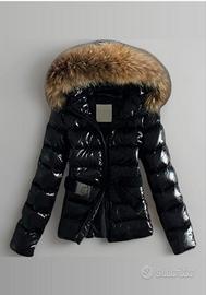 Piumino donna invernale con colletto di pelo
