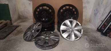 cerchi in metallo e copricerchi