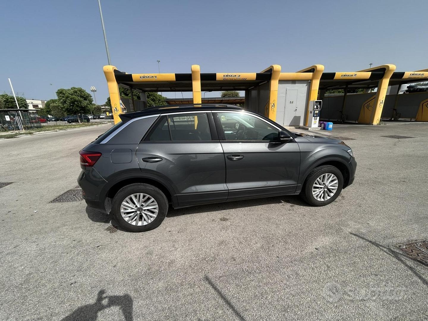 Volkswagen T-Roc 2023 photo 4