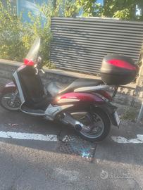 Scooter Peugeot Geopolis 250