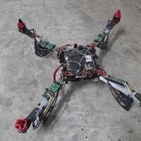 Drone autocostruito