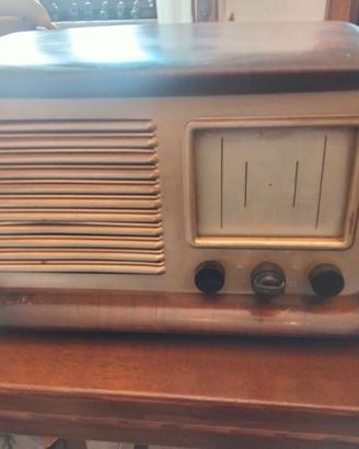 Radio d'epoca a valvole