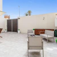 Indipendente ristrutturata con cortile