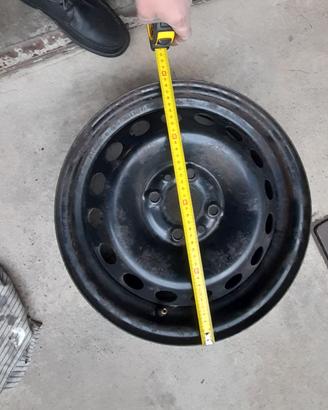 cerchio ruota fiat panda  in ferro 5 e 1/2 J x 14