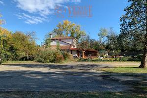 Esclusiva Tenuta Oasi Faunistica a Riese Pio X