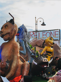 Carro allegorico tema re leone