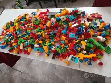 8kg di mattoncini  lego duplo 