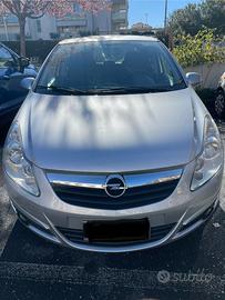 Opel Corsa  1.2 benzina adatta neopatentati