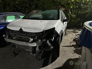 Citroen c3 2022 12benzina automatico