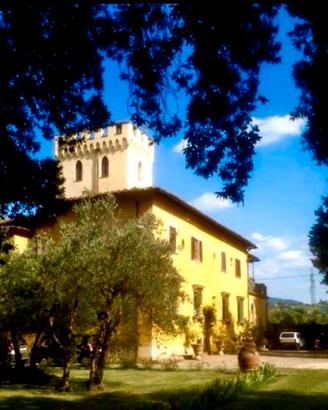 Luminoso appartamento in villa storica