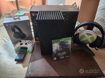 Xbox Series X 1TB + Cuffie Wireles e  Accessori