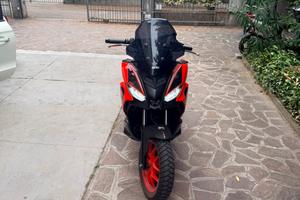 aprilia sr gt 125 sport