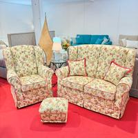 Divano 2 posti e poltrona bergere + pouf