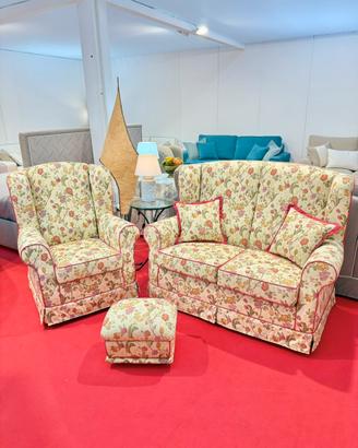 Divano 2 posti e poltrona bergere + pouf