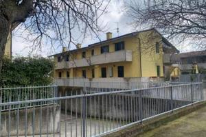 Immobile in asta di 102 m² con 3 locali e box auto