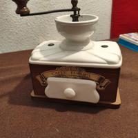 Antico macina caffè 