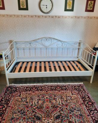 letto in metallo smaltato