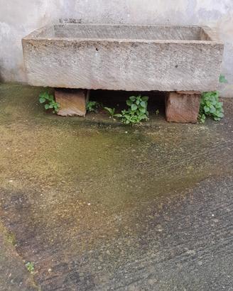 pila in pietra leccese 