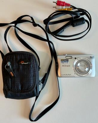 Nikon Coolpix S3700 20,1 megapixel zoom 8x