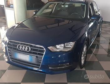 Audi A3 Sportback 1.6 120 CV Nov. 2015 Full