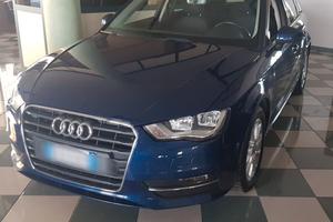 Audi A3 Sportback 1.6 120 CV Nov. 2015 Full