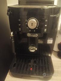 MACCHINA DA CAFFE DE LONGHI MAGNIFICA