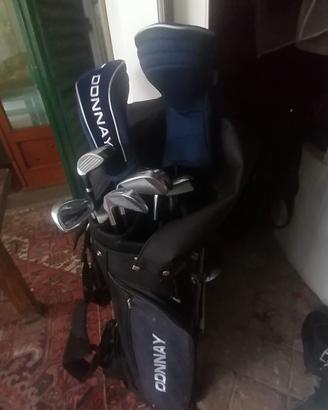 set  di 12 mazze da golf praticamente nuove con sa