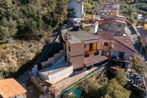 Poli:villino con corte esterna e vista panoramica