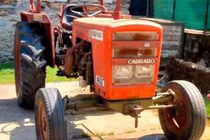 trattore agricolo 