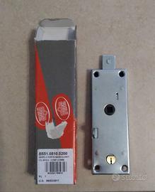 serratura per serranda basculante 