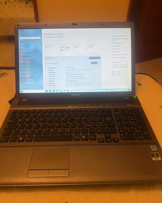 Sony VAIO 15.6" – Intel i5