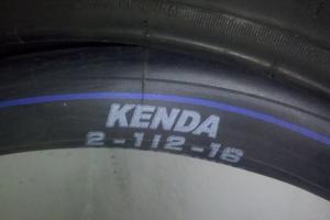 copertone+camera  d'aria ciclomotore ciao Piaggio 