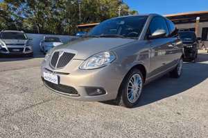Lancia Ypsilon 1.2 Oro