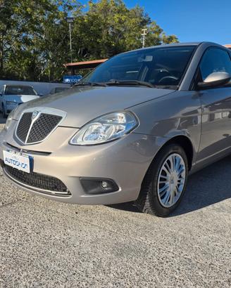 Lancia Ypsilon 1.2 Oro