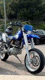 Yamaha ttr 600 motard