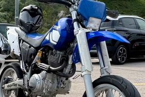 Yamaha ttr 600 motard
