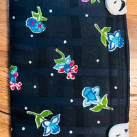 Porta uncinetti handmade nero con fiori