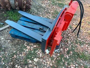 A131 Forche ribaltabili girevoli per muletto