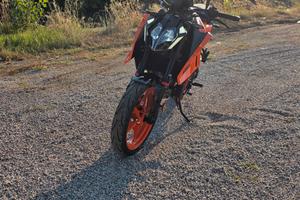 ktm duke 390