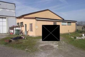 Compendio immobiliare a Casalmoro (MN)